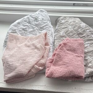 Bassinet mattress covers and sheets- never used!